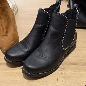 Stud-Trim Black Chelsea Ankle Boots - Women's